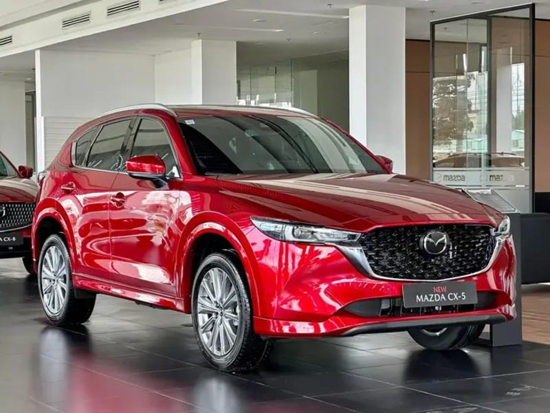 Mazda CX-5 giảm giá kỷ lục, chỉ từ 685 triệu đồng